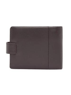 The RM Williams Wallet with Coin Pocket and Tab showcases a classic rectangular design made from smooth Yearling leather, accented with edge stitching. The left-side snap closure and a Nickel Longhorn detail add timeless elegance to this brown leather accessory.