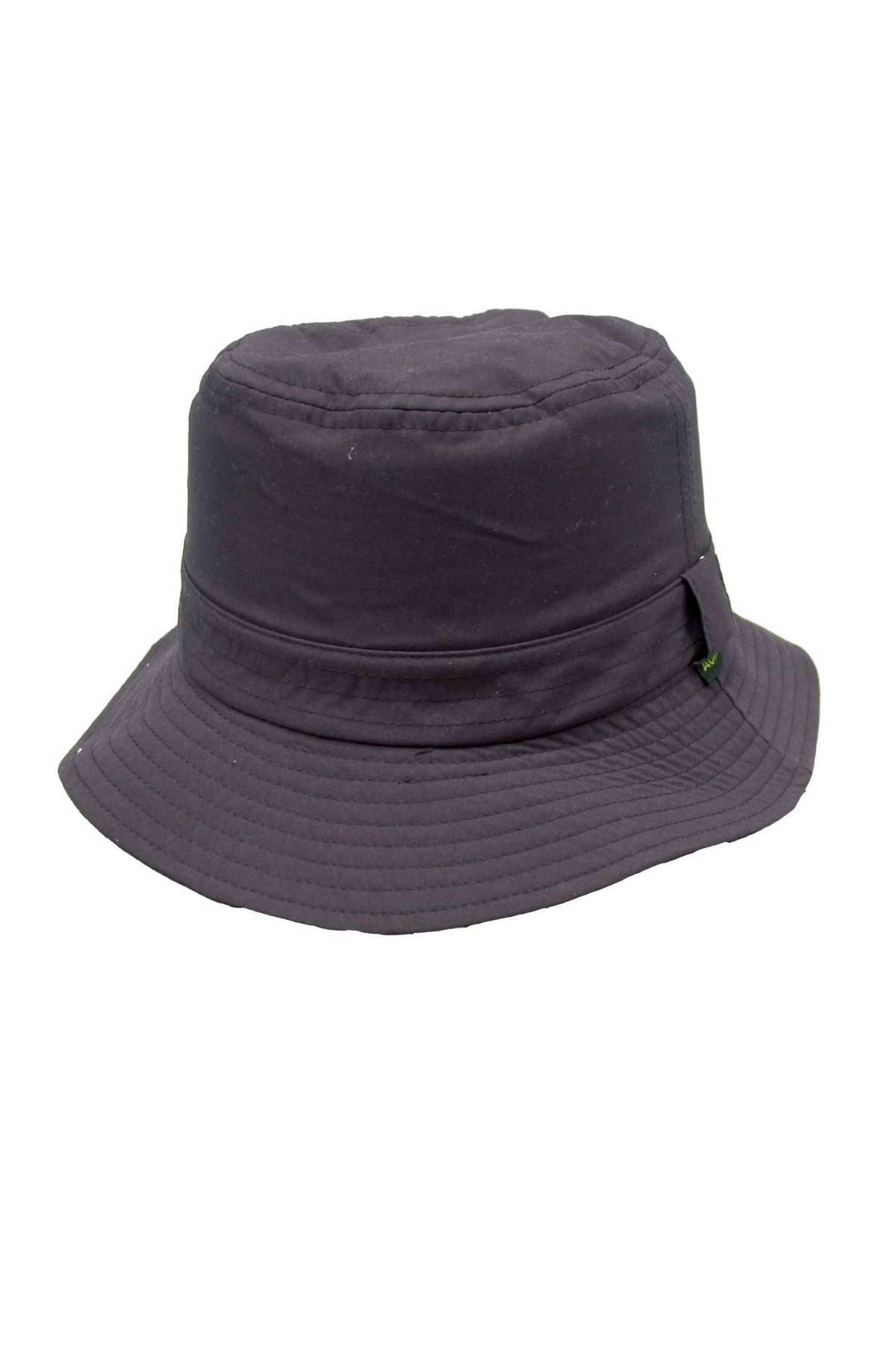 The Avenel Microfibre Casual Hat is a navy bucket hat with a round, flat top and a slightly sloped brim. It features simple, unadorned styling and stitching details around the brim, giving it a relaxed look. Designed to be crushable for easy packing, the color is labeled as "NAVY" in the bottom left corner of the image.