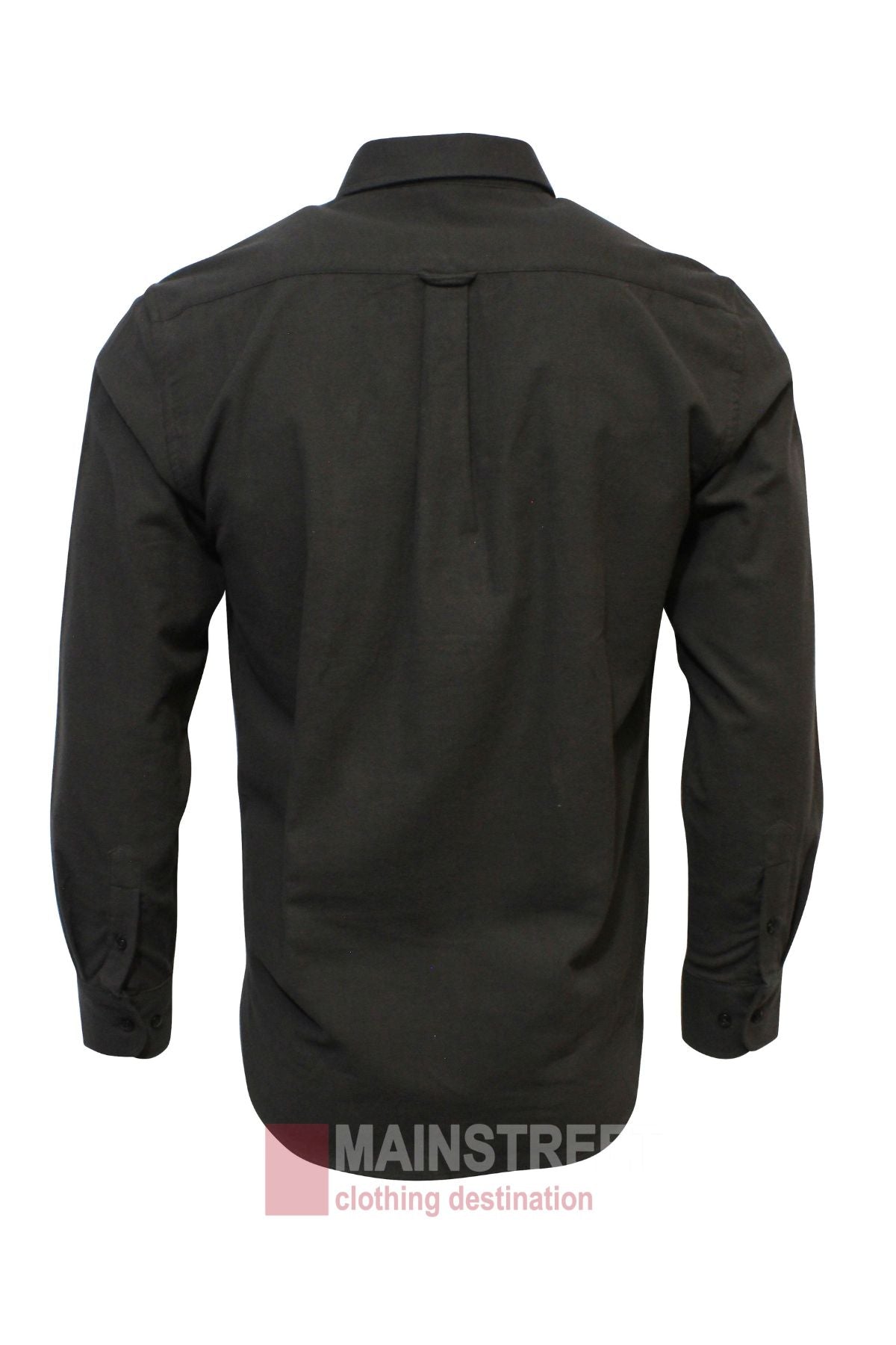 The Bridgeport Brushed Cotton Shirt in plain black is ultra soft, shown from the back with a center pleat and adjustable cuffs. "MAINSTREET clothing destination" watermark appears at the bottom.