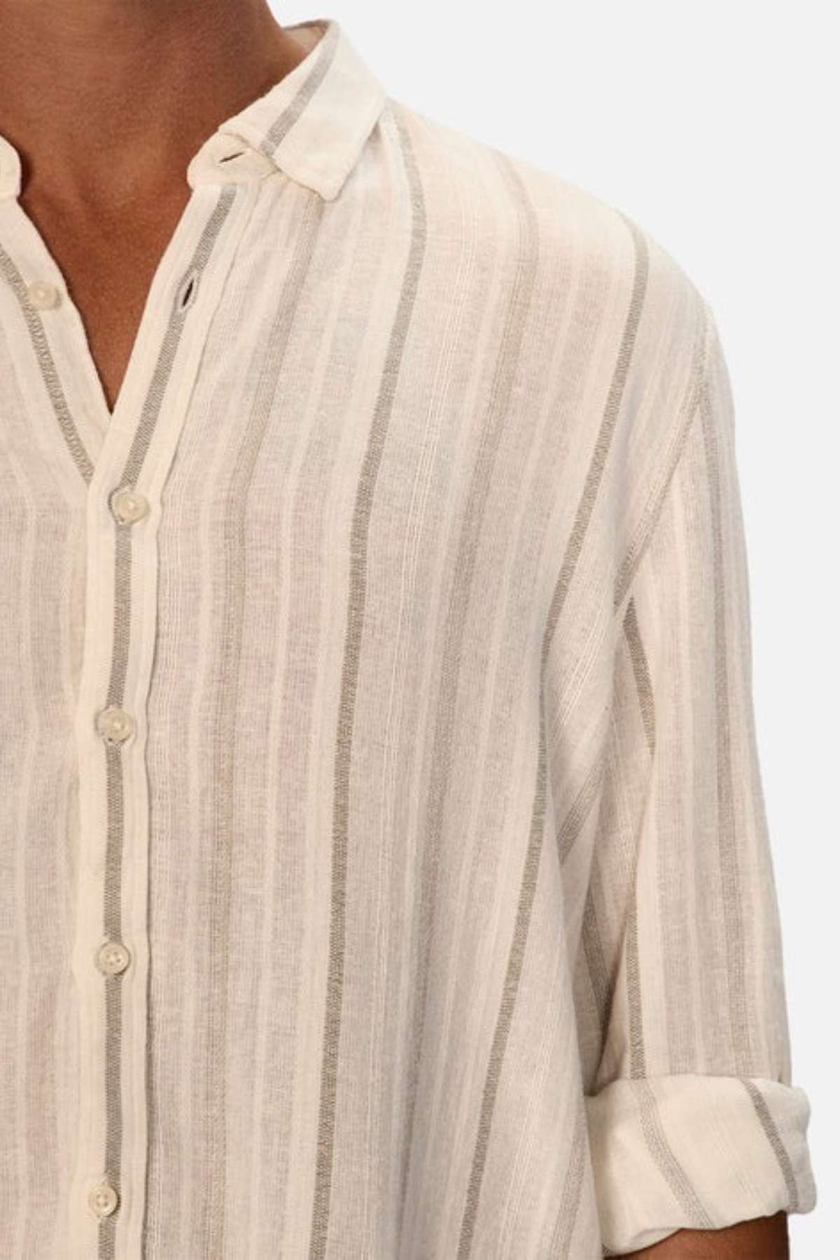 Industrie - The bolzano short sleeve - striped shirt - up close detail of the stripe