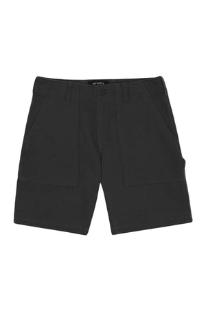 The Mr Simple Carpenter Walk Short in black offers a relaxed fit with belt loops, button closure, and two front pockets. Made from lightweight herringbone cotton, they're ideal for casual wear.