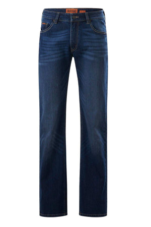 The Mustang Signature Men's Jeans, in dark blue denim, feature a straight cut and classic five-pocket design. Made from premium quality denim, they're showcased on a white background to emphasize the stitching around the pockets and waistband.
