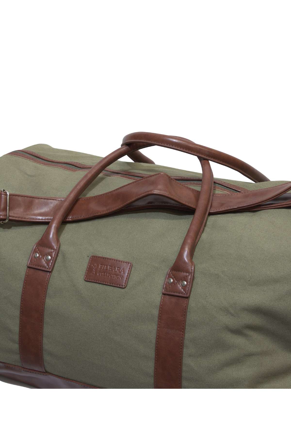 The Ritemate Pilbara Long Weekender Bag is crafted from green canvas and features brown leather handles and accents. Its quality canvas and leather construction is highlighted by a leather patch with embossed lettering, making it both sturdy and ideal for travel or weekend getaways.