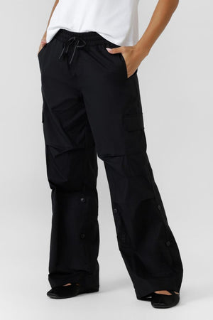 Lorna Jane Flashdance Wide Leg Cargo Pant