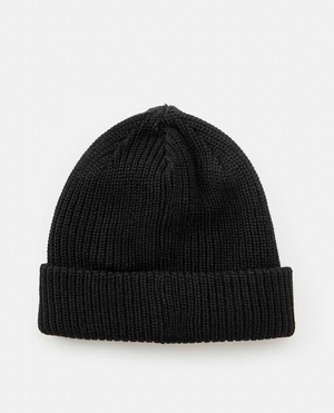 A black Rip Curl Icons Reg Beanie with a cozy fleece lining and folded brim, displayed on a plain white background.