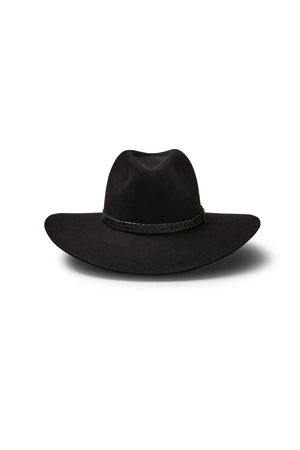 The Akubra Riverina is a wide-brimmed black hat with a curved crown and braided band, offering excellent sun protection. Shown on a white background.