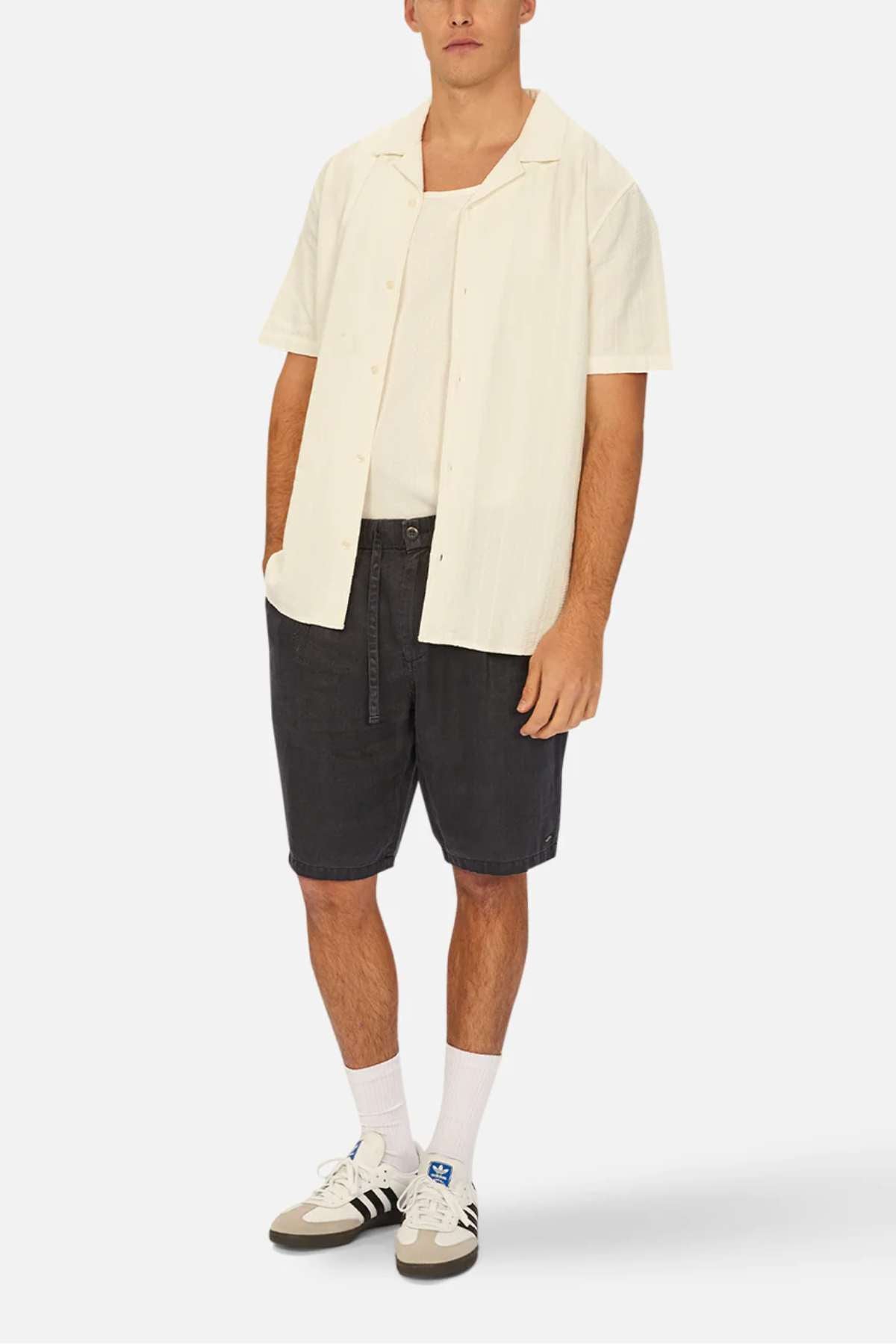 Industrie - Viana short sleeve shirt - loose fit - cream in colour - modelled with shorts and sneakers