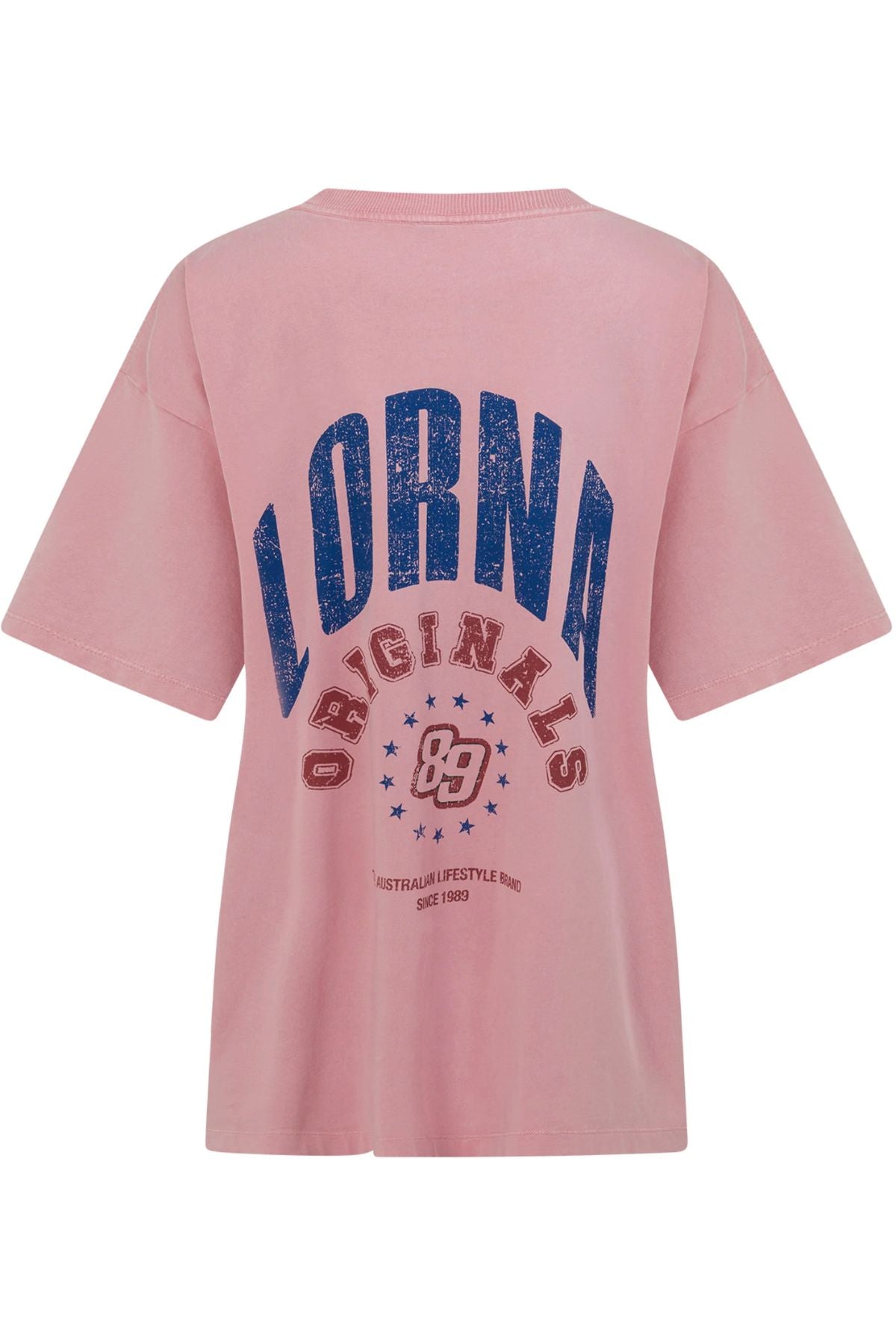 The Lorna Jane Revival Washed Boyfriend T-Shirt is a pink, short-sleeve tee with vintage wash, featuring bold blue “LORNA ORIGINALS 89” and stars on the back. Made from 100% cotton for all-day comfort.