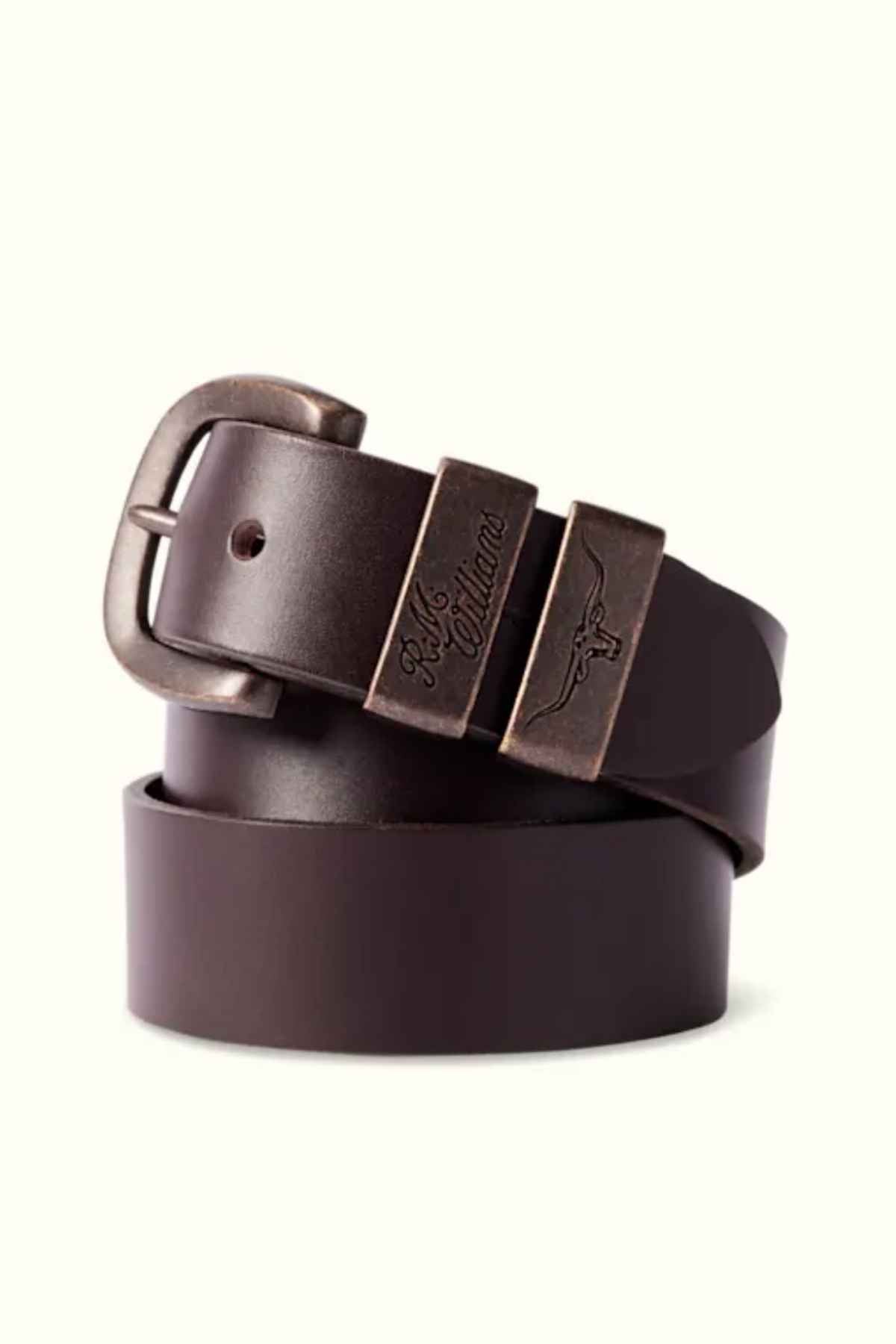RM Williams Drover Belt in the colour Chestnut. Front angle of belt coil.