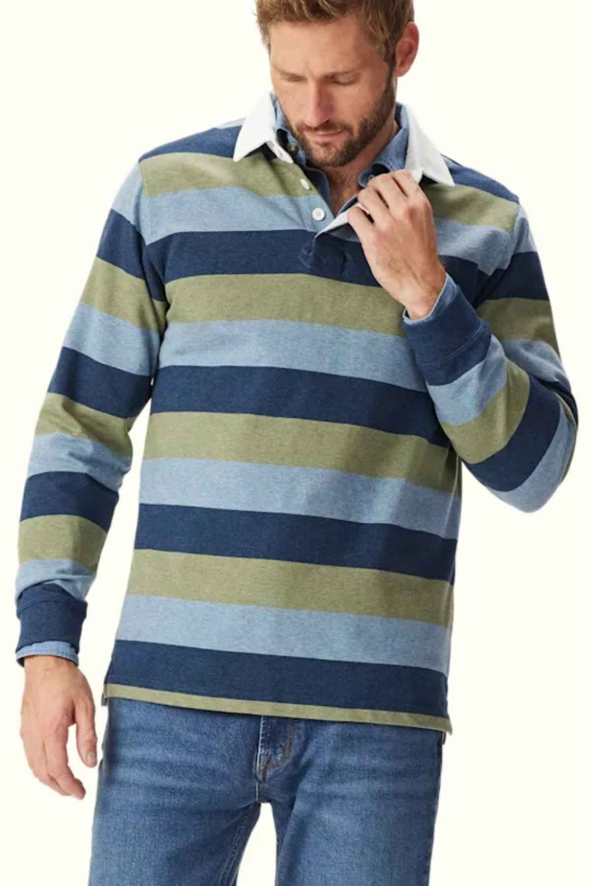 RM Williams Tweedale Rugby in the colour Blue/Green. Front view of model wearing rugby.