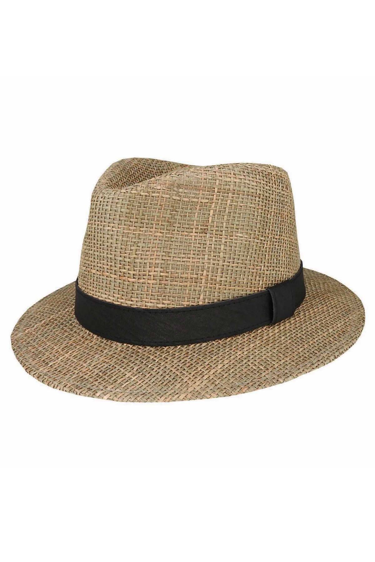 The Avenel Fully Lined Seagrass Fedora is a fashionable hat featuring a woven seagrass design with a faux leather band encircling the base of the crown. It has a medium-width brim and boasts a classic style, making it ideal for both casual and formal occasions during the summer months.
