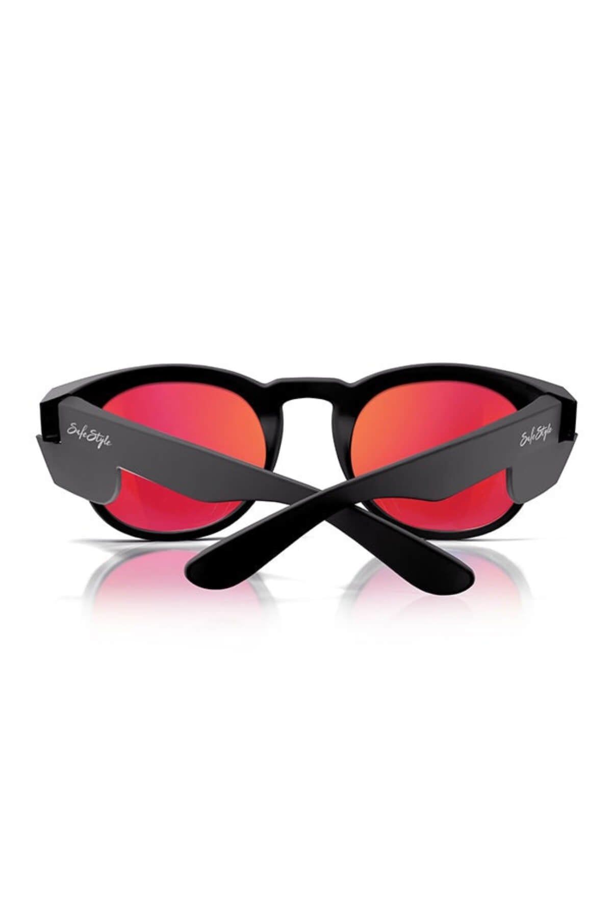 SafeStyle Cruisers sunglasses feature a matte black frame and red mirrored polarised lenses, displayed with crossed arms showcasing the "Solo Style" logo. These stylish shades provide excellent UV protection for your eyes.