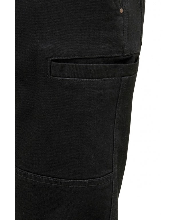 Close-up of Hard Yakka Dyneema Tough Jean's black denim fabric, accented by a flap pocket and visible stitching that emphasizes its tear and abrasion resistance, highlighting the texture and design details of this durable material.