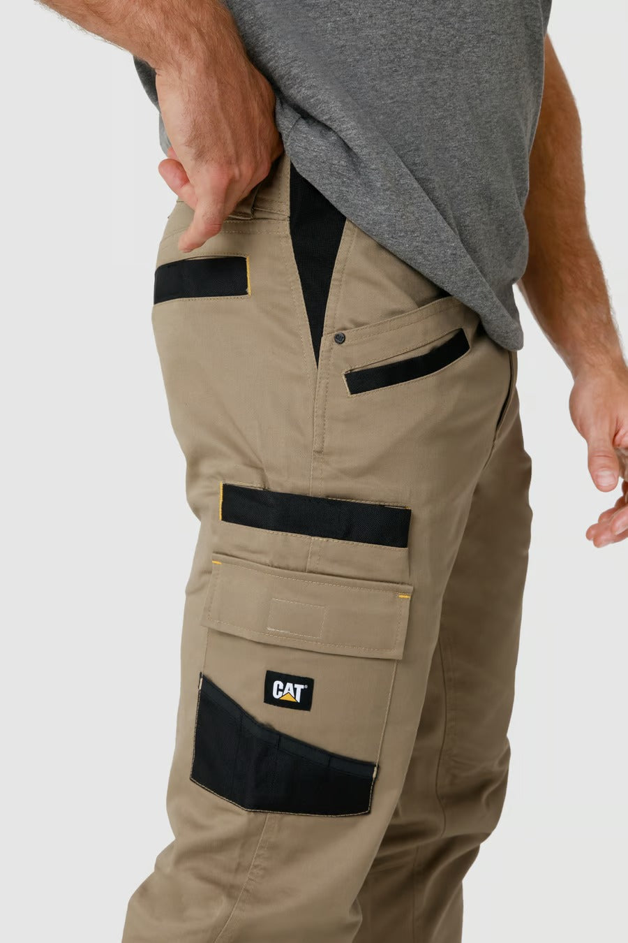 CAT Apparel Pants: Men's 1810008 10109 Water-Resistant Black/Graphite H2O  Defender Pants