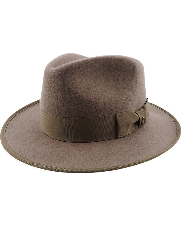 Man from snowy river hat 2025
