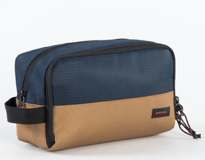 Rip Curl Groom Toiletry Hike (5395933823134)