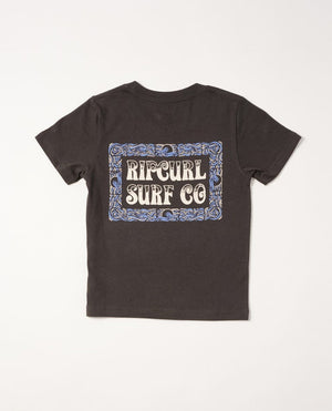 The Rip Curl Coil Tee is a stylish and comfortable black short-sleeve shirt featuring a decorative blue and white rectangular graphic on the back with the phrase "RIP CURL SURF CO." in stylized white letters. Made from 100% cotton, this shirt is displayed on a plain white background.